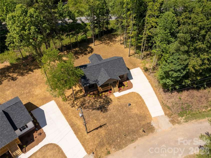 1433 Mack Drive, McConnells, SC 29726.  MLS# CAR4394617, YatesRealty ID 32163. 