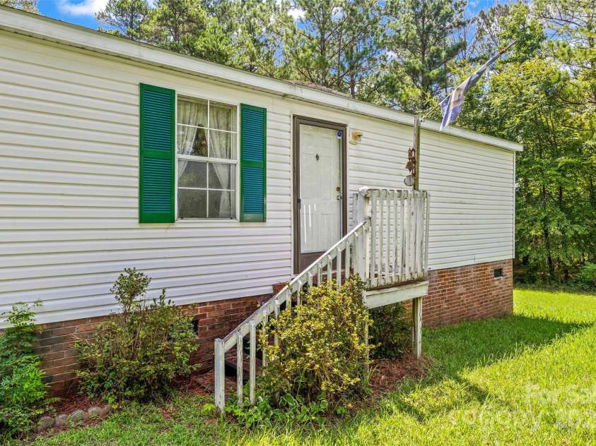 1106 Sierra Road, York, SC 29745.  MLS# CAR4291910, YatesRealty ID 32164. 