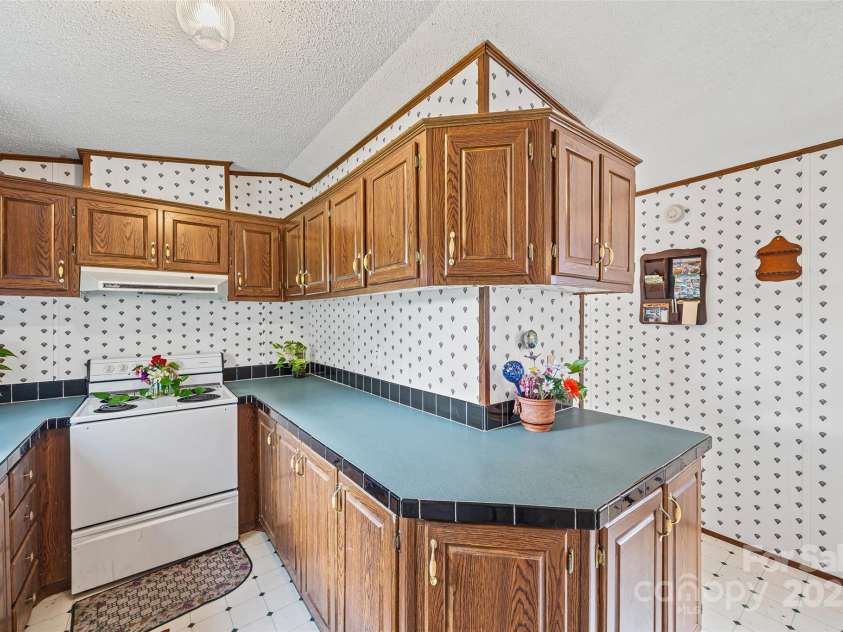 1106 Sierra Road, York, SC 29745.  MLS# CAR4291910, YatesRealty ID 32164. 
