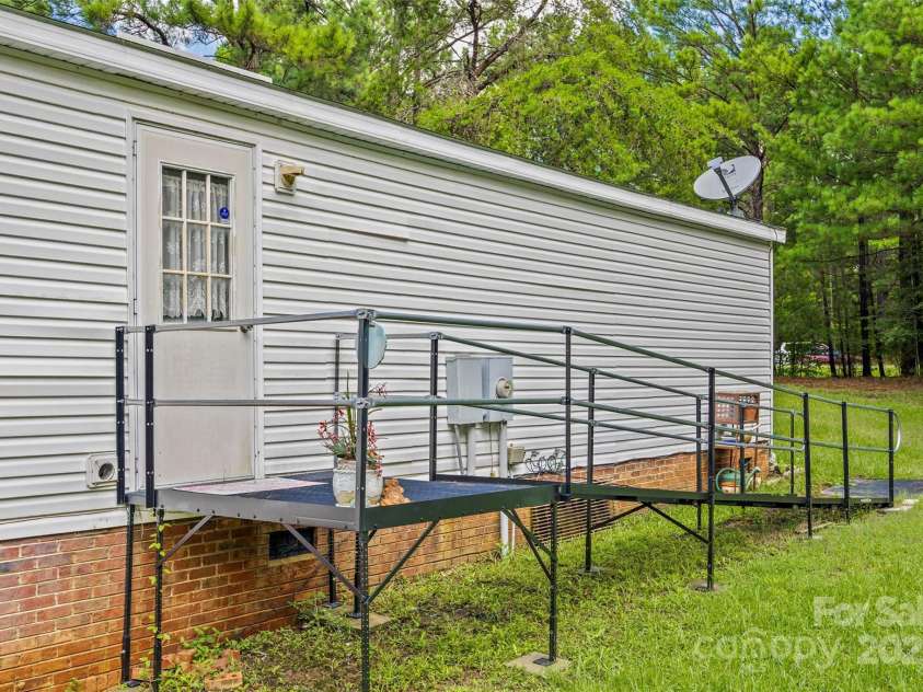 1106 Sierra Road, York, SC 29745.  MLS# CAR4291910, YatesRealty ID 32164. 