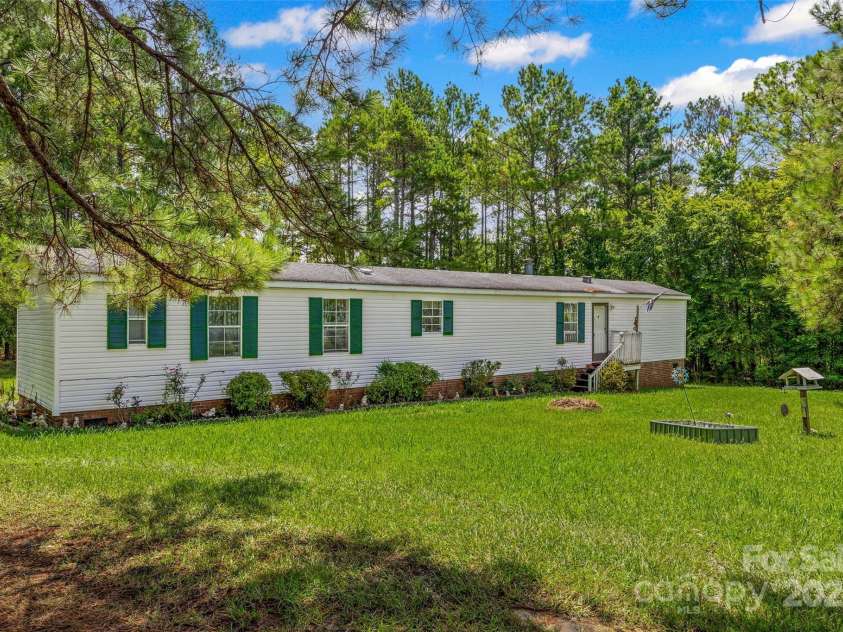1106 Sierra Road, York, SC 29745.  MLS# CAR4291910, YatesRealty ID 32164. 