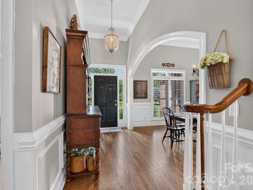 932 Gristmill Drive, Rock Hill, SC 29732.  MLS# CAR4393110, YatesRealty ID 32164. Entrance Foyer