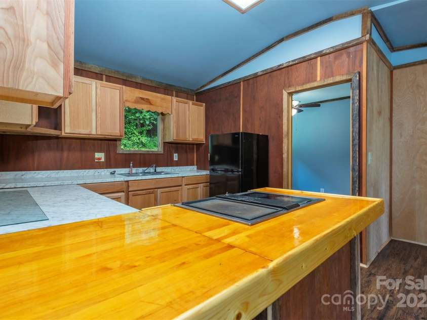 30 Wildcat Mountain Road, Old Fort, NC 28762.  MLS# CAR4292575, YatesRealty ID 32166. 