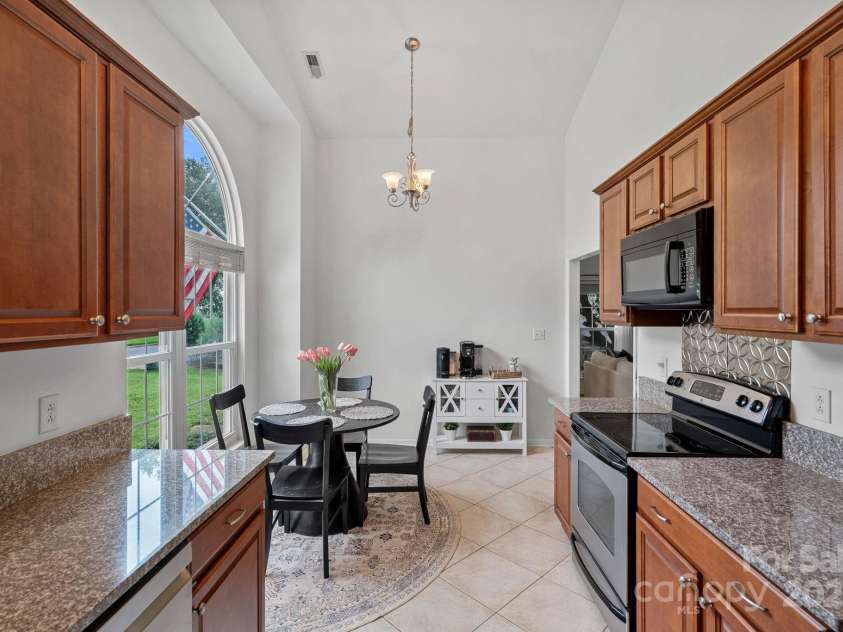 145 Ashford Hollow Lane, Mooresville, NC 28117.  MLS# CAR4289926, YatesRealty ID 32167. 