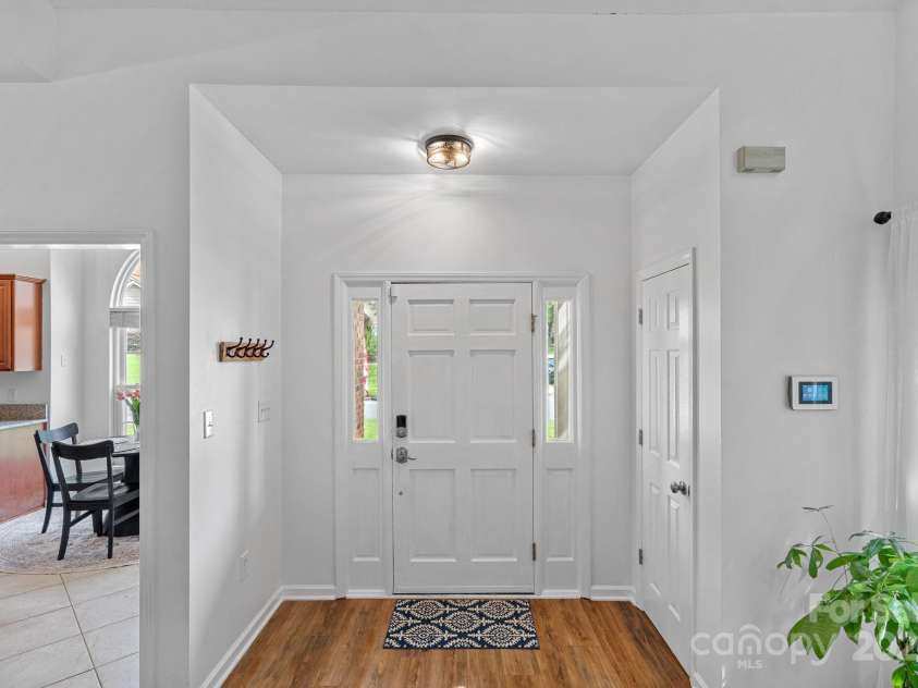 145 Ashford Hollow Lane, Mooresville, NC 28117.  MLS# CAR4289926, YatesRealty ID 32167. Welcoming Foyer