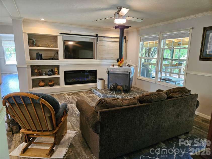 3520 Pea Ridge Road, Morganton, NC 28655.  MLS# CAR4384632, YatesRealty ID 32167. 