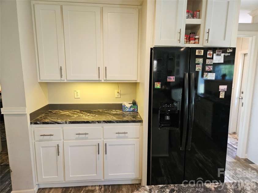 3520 Pea Ridge Road, Morganton, NC 28655.  MLS# CAR4384632, YatesRealty ID 32167. 