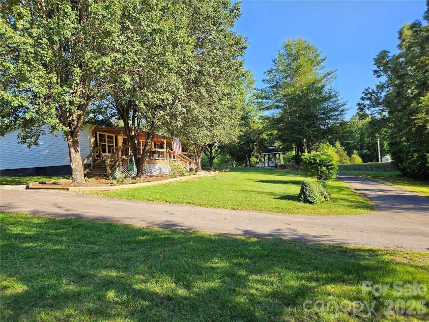 3520 Pea Ridge Road, Morganton, NC 28655.  MLS# CAR4384632, YatesRealty ID 32167. 
