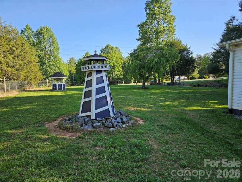 3520 Pea Ridge Road, Morganton, NC 28655.  MLS# CAR4384632, YatesRealty ID 32167. 