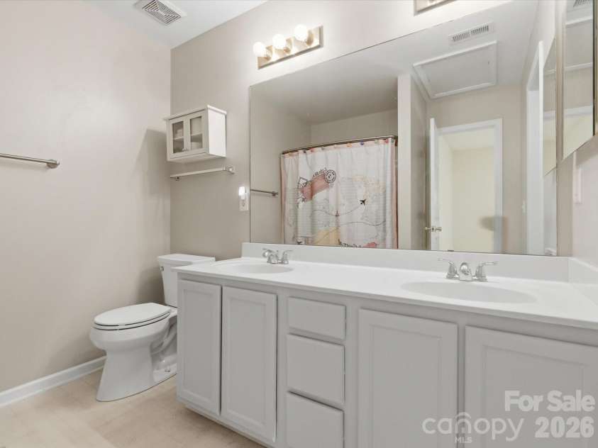 15477 Asterwind Court, Charlotte, NC 28277.  MLS# CAR4391662, YatesRealty ID 32168. 