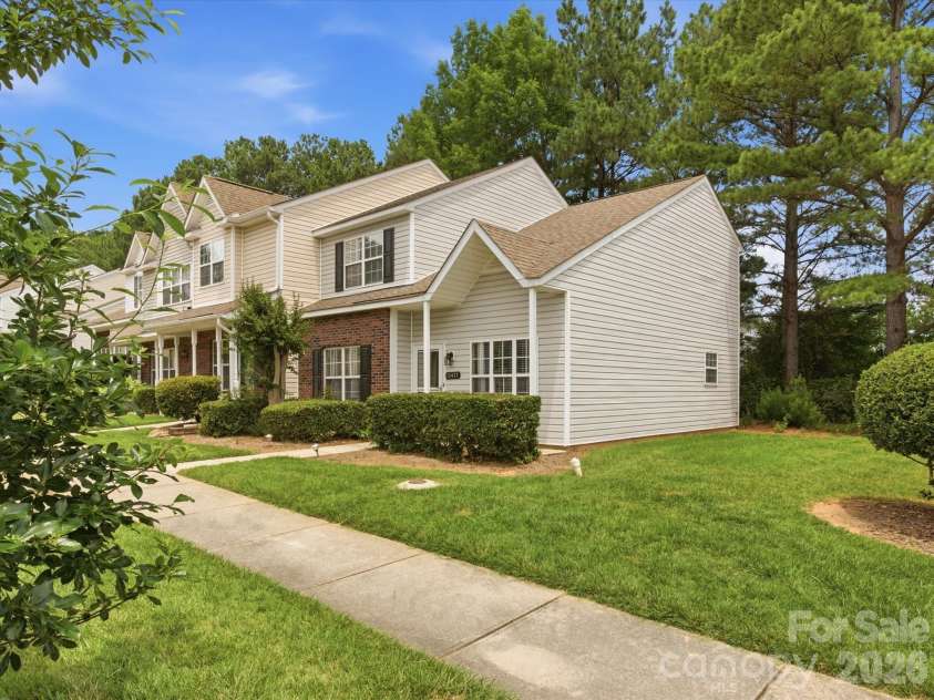 15477 Asterwind Court, Charlotte, NC 28277.  MLS# CAR4391662, YatesRealty ID 32168. 