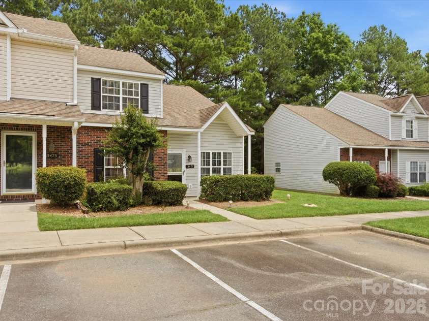 15477 Asterwind Court, Charlotte, NC 28277.  MLS# CAR4391662, YatesRealty ID 32168. 