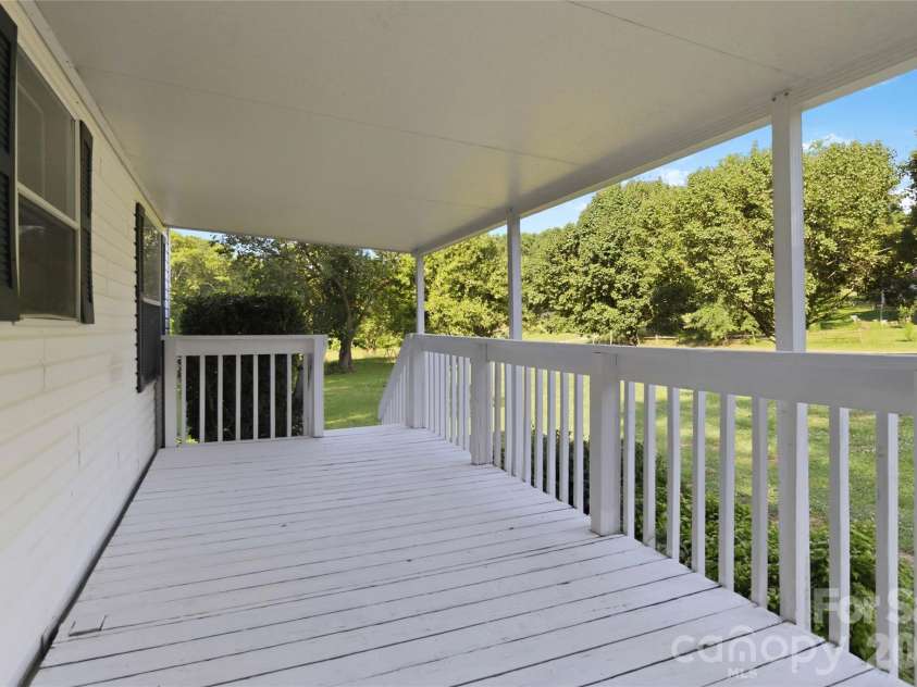 305 Southfork Meadows Road, Gastonia, NC 28052.  MLS# CAR4393109, YatesRealty ID 32169. 