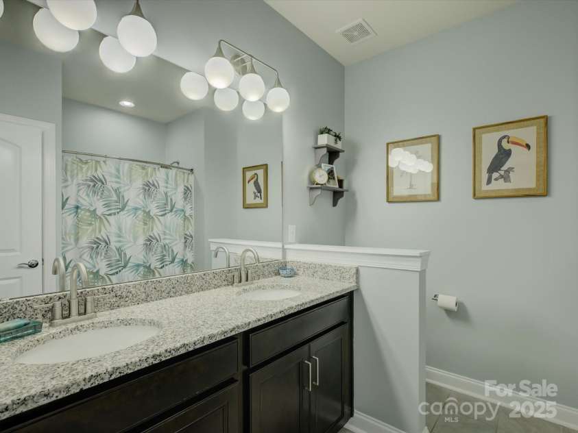 11522 Founders Park Lane, Pineville, NC 28134.  MLS# CAR4312849, YatesRealty ID 3217. Bathroom upstairs