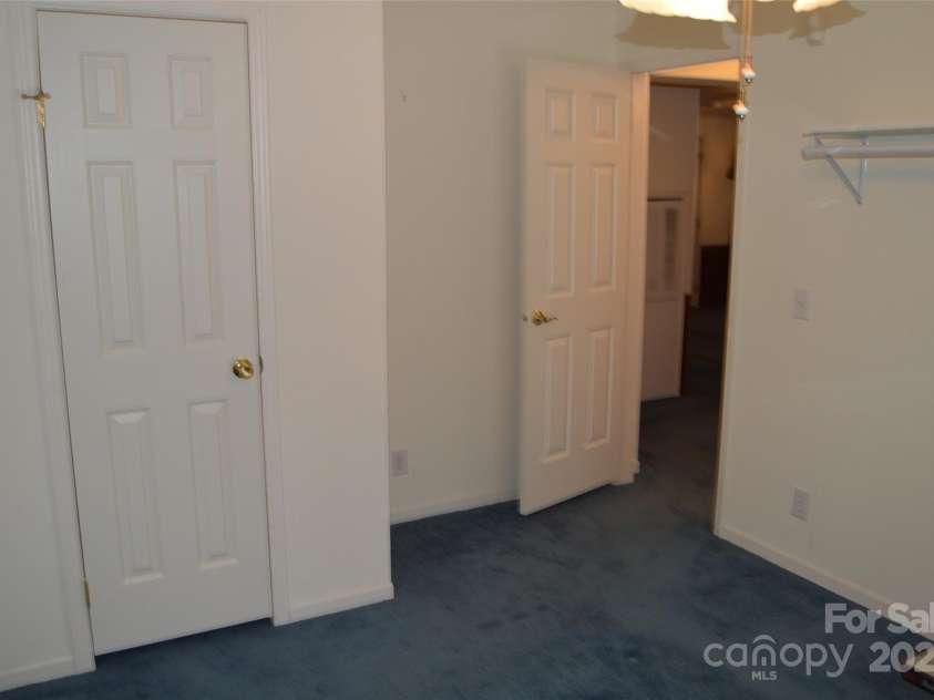 648 Dobson Farm Road, Statesville, NC 28625.  MLS# CAR4240456, YatesRealty ID 3217. 