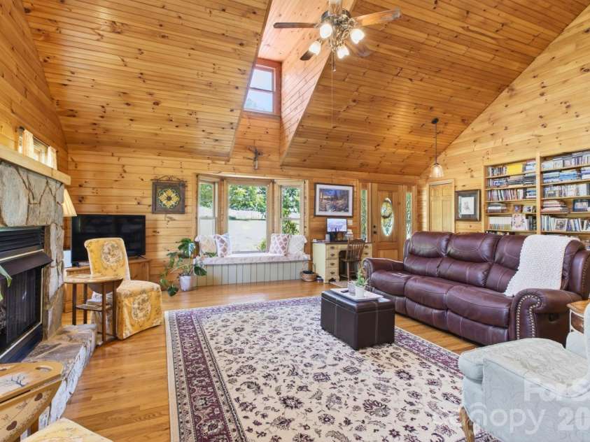 505 Glover Road, Ellenboro, NC 28040.  MLS# CAR4390843, YatesRealty ID 32171. Great Room