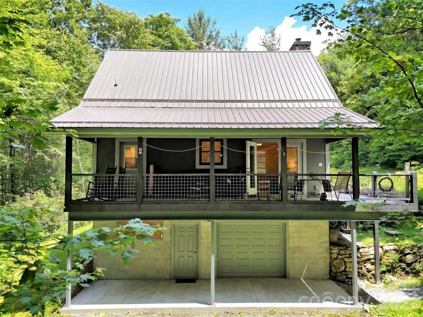85 Lady Slipper Trail, Hot Springs, NC 28743.  MLS# CAR4391131, YatesRealty ID 32172. 