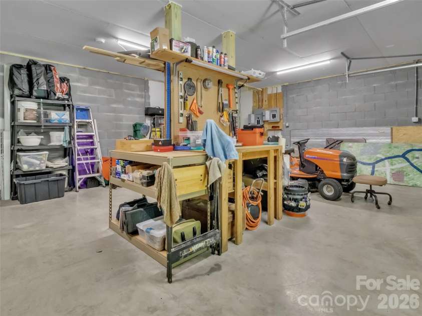 85 Lady Slipper Trail, Hot Springs, NC 28743.  MLS# CAR4391131, YatesRealty ID 32172. 