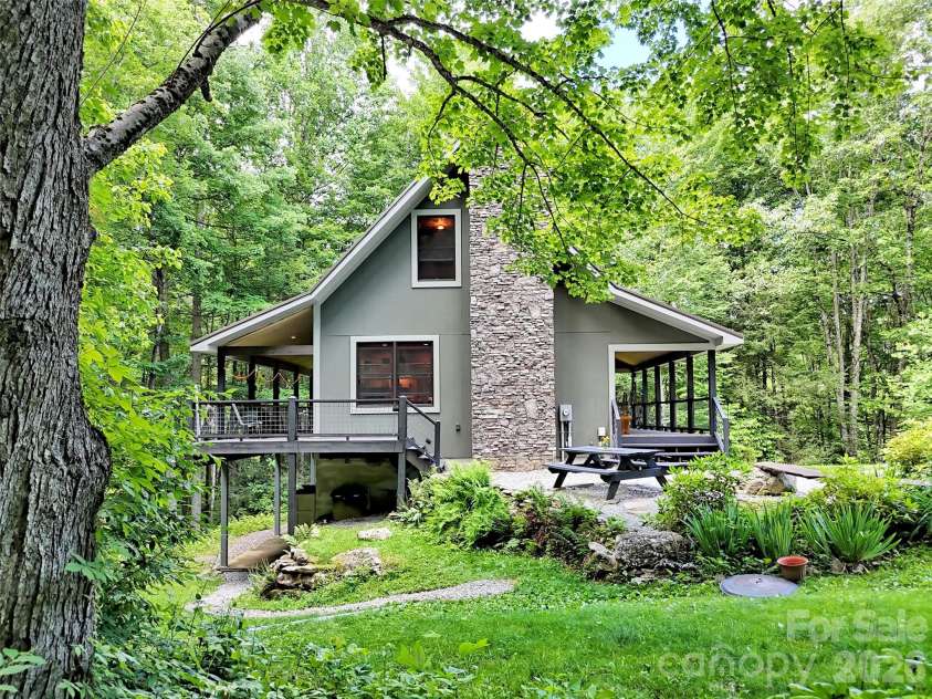 85 Lady Slipper Trail, Hot Springs, NC 28743.  MLS# CAR4391131, YatesRealty ID 32172. 