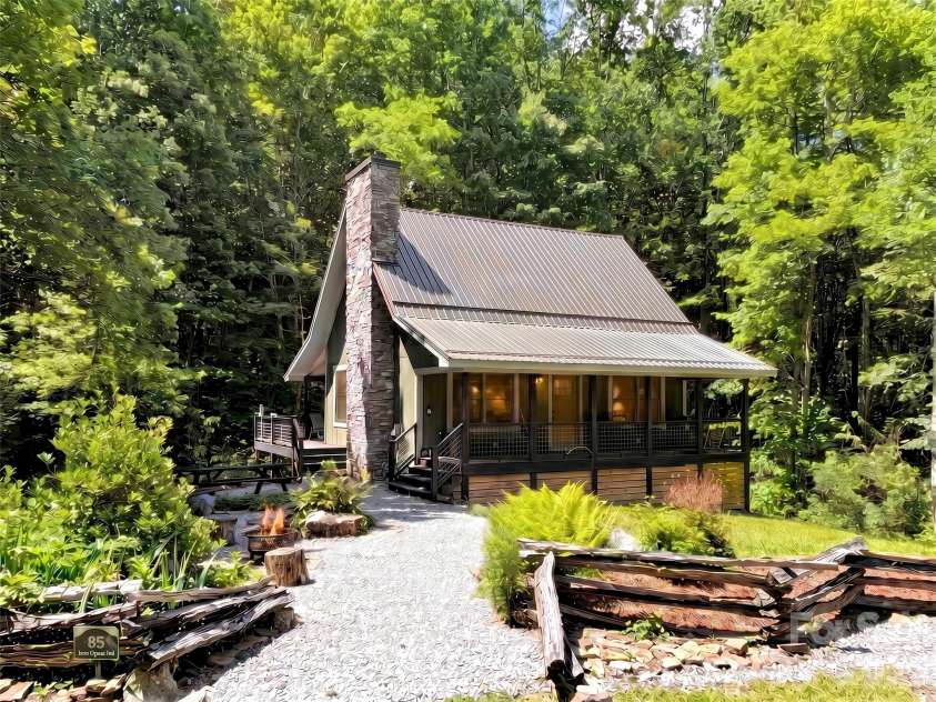 85 Lady Slipper Trail, Hot Springs, NC 28743.  MLS# CAR4391131, YatesRealty ID 32172. 