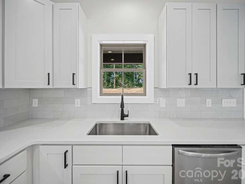 851 Sorrel Lane, Oakboro, NC 28129.  MLS# CAR4394199, YatesRealty ID 32173. 