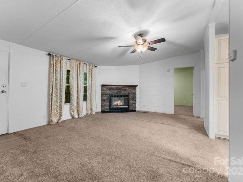 11 Choice Place, Whittier, NC 28789.  MLS# CAR4292703, YatesRealty ID 32174. 