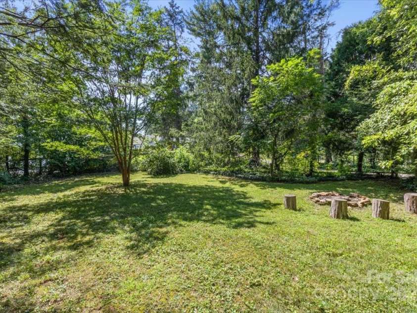 11 Fishers Mill Road, Arden, NC 28704.  MLS# CAR4289304, YatesRealty ID 32176. 