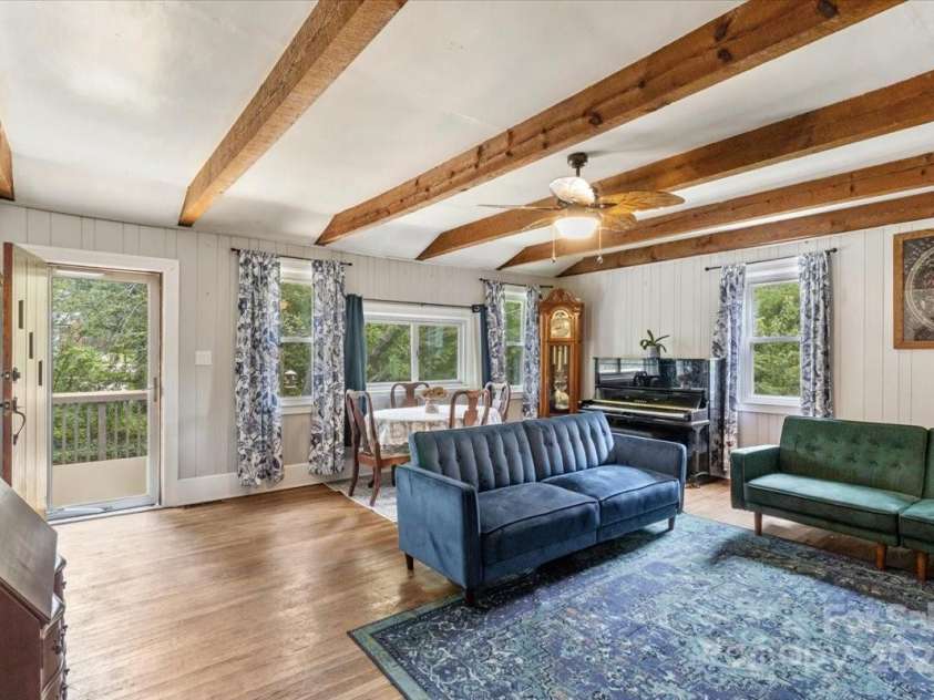 11 Fishers Mill Road, Arden, NC 28704.  MLS# CAR4289304, YatesRealty ID 32176. Open floor plan with family room and dining room.