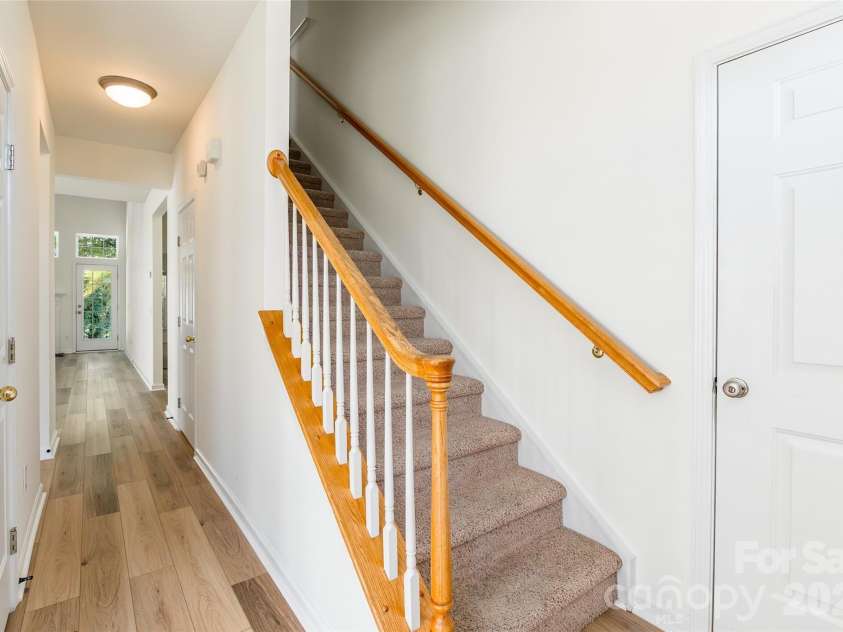 130 Autumn Falls Drive, Lake Wylie, SC 29710.  MLS# CAR4376431, YatesRealty ID 32177. 