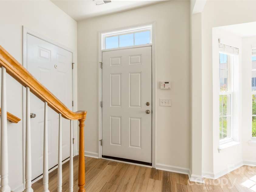 130 Autumn Falls Drive, Lake Wylie, SC 29710.  MLS# CAR4376431, YatesRealty ID 32177. 