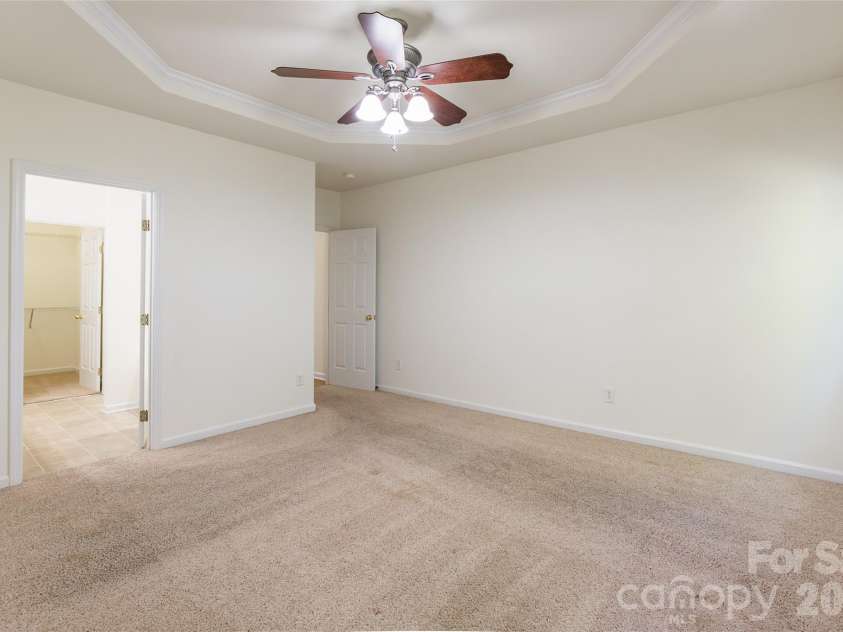 130 Autumn Falls Drive, Lake Wylie, SC 29710.  MLS# CAR4376431, YatesRealty ID 32177. 