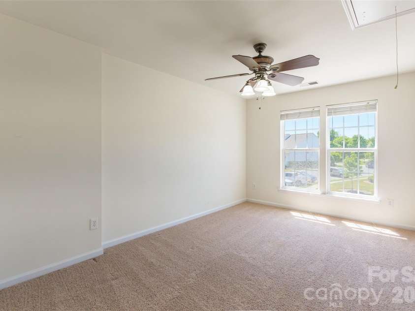 130 Autumn Falls Drive, Lake Wylie, SC 29710.  MLS# CAR4376431, YatesRealty ID 32177. 