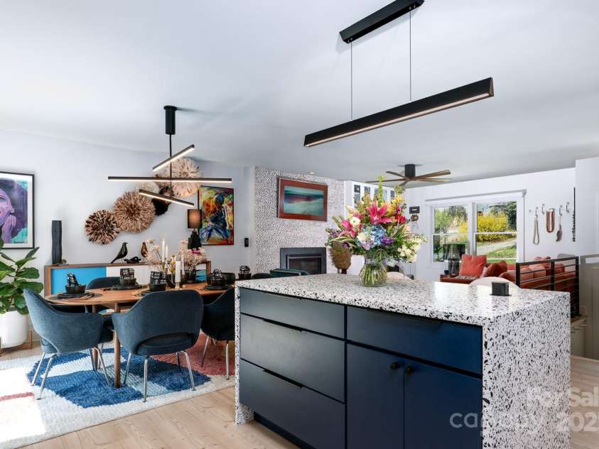 465 Highland Avenue, Boone, NC 28607.  MLS# CAR4292761, YatesRealty ID 32177. 