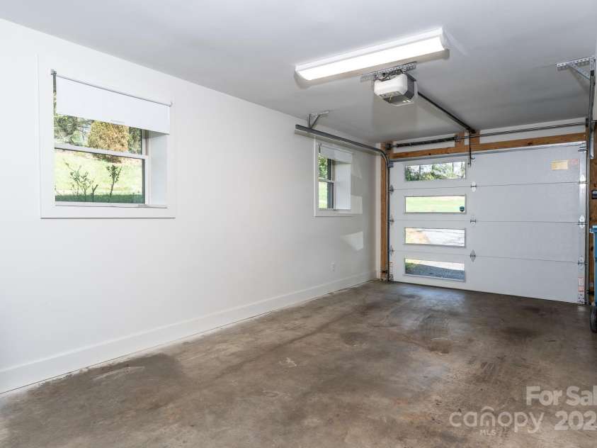 465 Highland Avenue, Boone, NC 28607.  MLS# CAR4292761, YatesRealty ID 32177. 