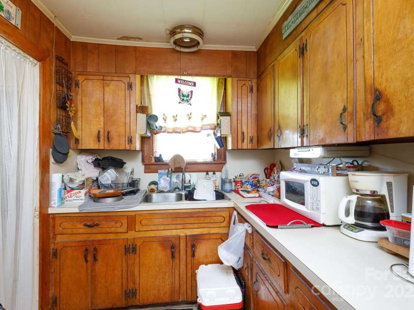 1041 Park Avenue Extension, Rock Hill, SC 29732.  MLS# CAR4292543, YatesRealty ID 32178. 