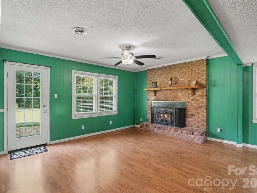 1821 Huntington Place, Rock Hill, SC 29732.  MLS# CAR4369280, YatesRealty ID 32179. 