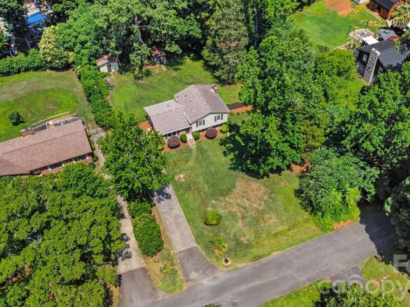 1821 Huntington Place, Rock Hill, SC 29732.  MLS# CAR4369280, YatesRealty ID 32179. 