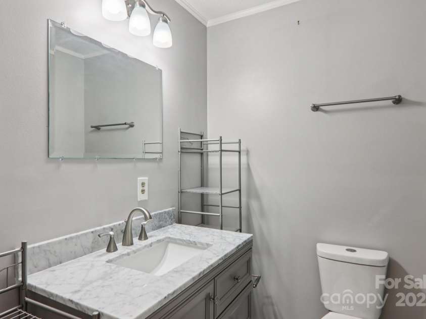 264 Cashdon Drive, Mills River, NC 28759.  MLS# CAR4292467, YatesRealty ID 32179. HALL BATH