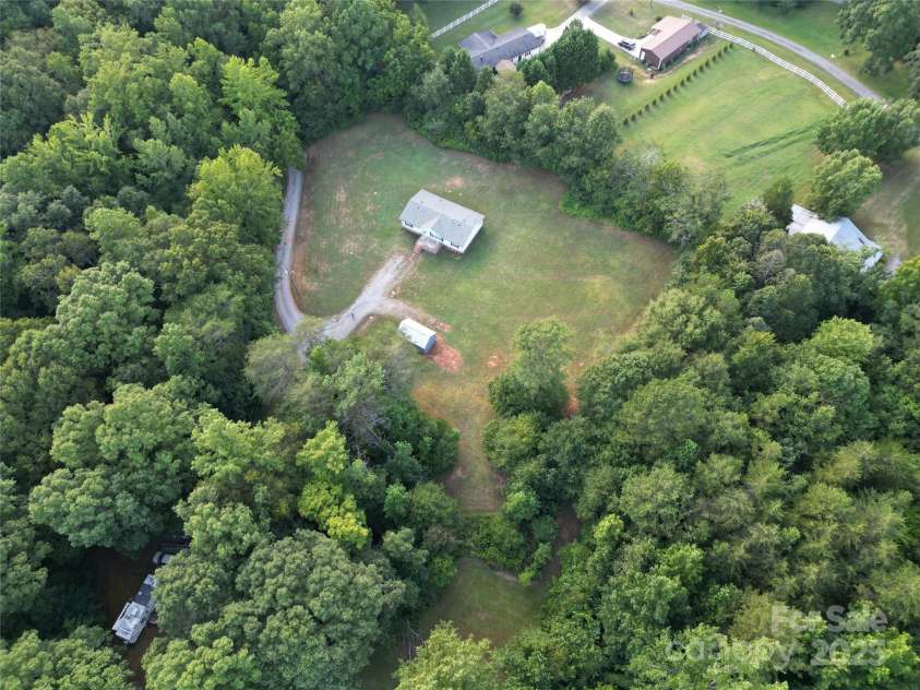 953 Bollinger Pond Drive, Clover, SC 29710.  MLS# CAR4285498, YatesRealty ID 3218. 