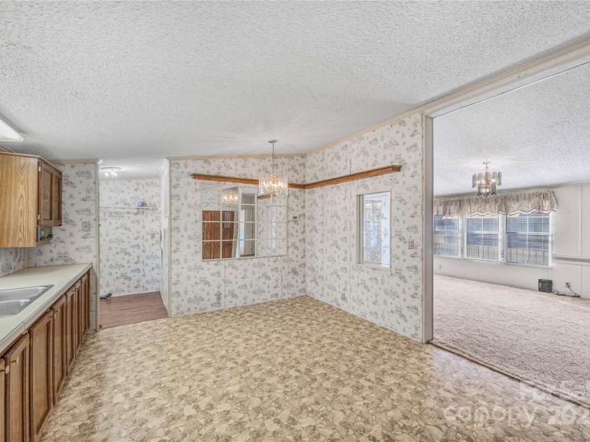 953 Bollinger Pond Drive, Clover, SC 29710.  MLS# CAR4285498, YatesRealty ID 3218. 