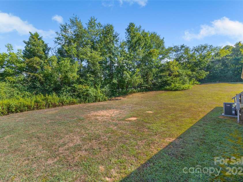 953 Bollinger Pond Drive, Clover, SC 29710.  MLS# CAR4285498, YatesRealty ID 3218. 