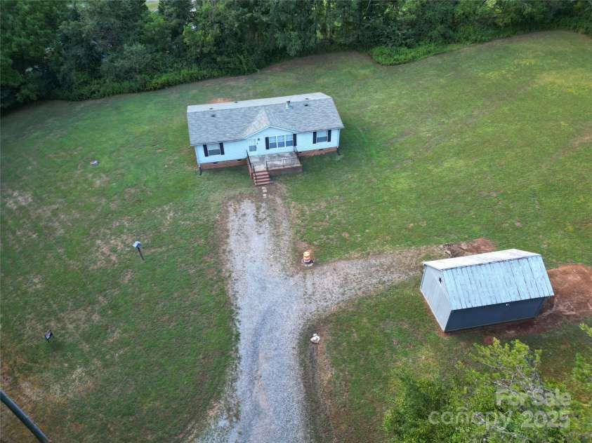 953 Bollinger Pond Drive, Clover, SC 29710.  MLS# CAR4285498, YatesRealty ID 3218. 