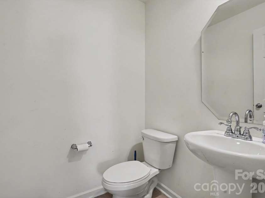 427 Amberly Circle, Pageland, SC 29728.  MLS# CAR4393996, YatesRealty ID 32180. 