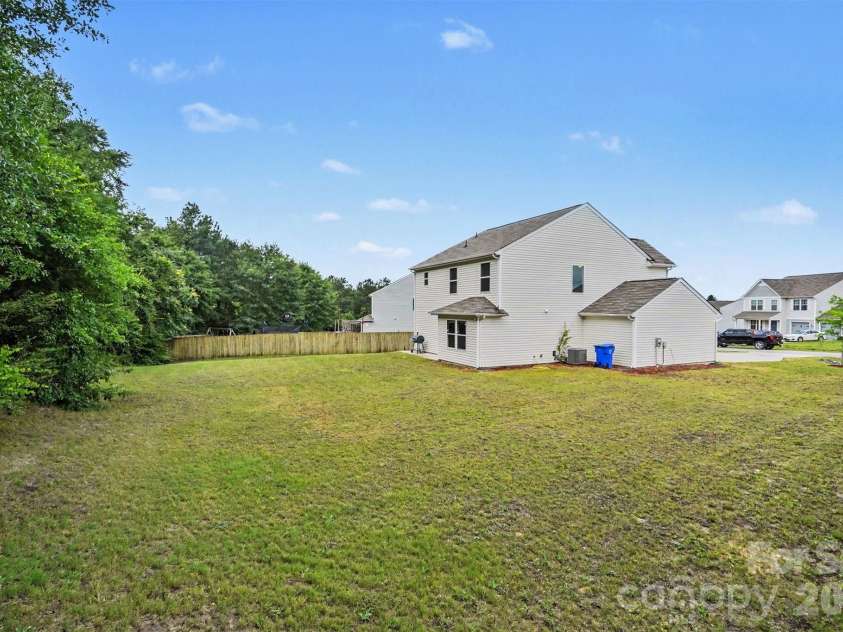 427 Amberly Circle, Pageland, SC 29728.  MLS# CAR4393996, YatesRealty ID 32180. 