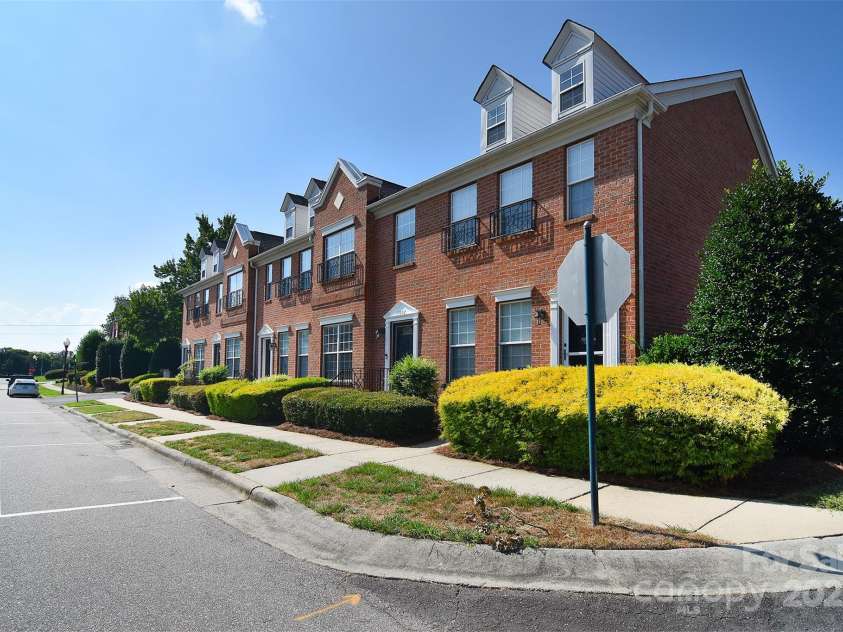 7002 Creft Circle, Indian Trail, NC 28079.  MLS# CAR4287206, YatesRealty ID 32181. 