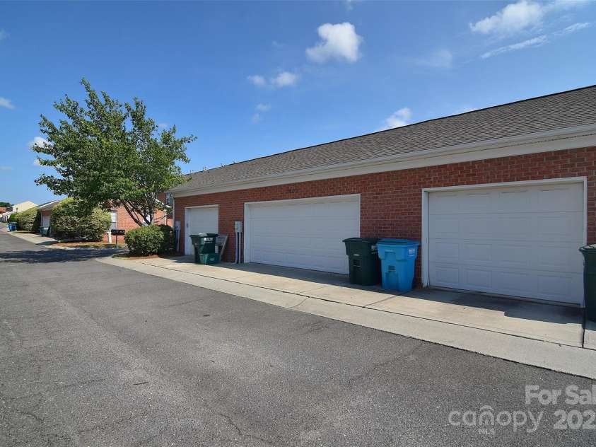 7002 Creft Circle, Indian Trail, NC 28079.  MLS# CAR4287206, YatesRealty ID 32181. 
