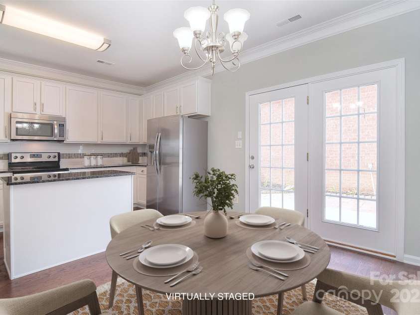7002 Creft Circle, Indian Trail, NC 28079.  MLS# CAR4287206, YatesRealty ID 32181. VIRTUALLY STAGED