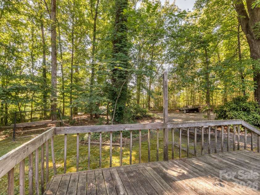 106 Mimosa Lane, Fort Mill, SC 29715.  MLS# CAR4372661, YatesRealty ID 32182. Back yard Privacy