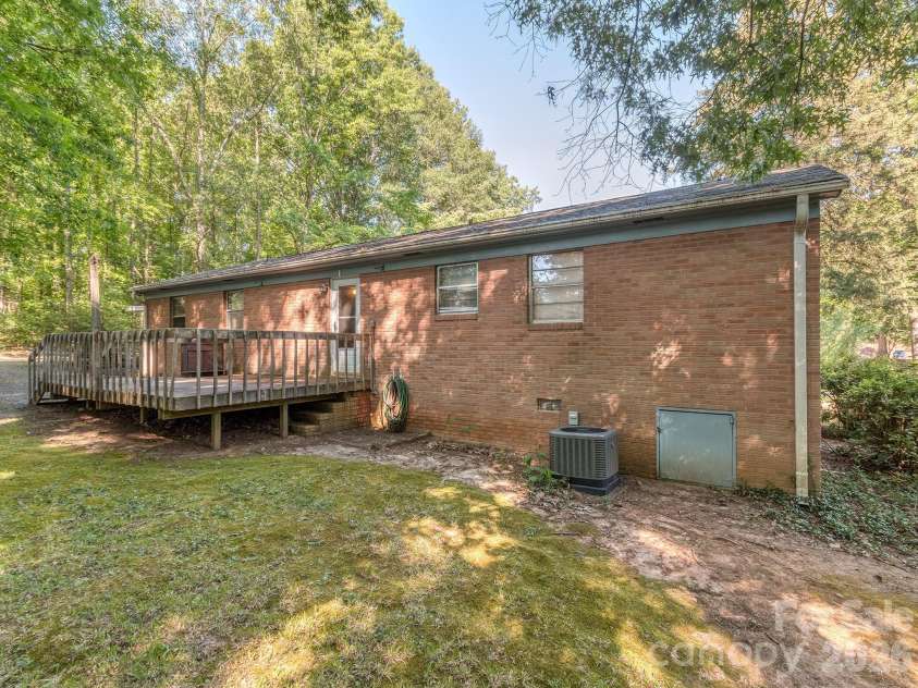 106 Mimosa Lane, Fort Mill, SC 29715.  MLS# CAR4372661, YatesRealty ID 32182. Backyard
