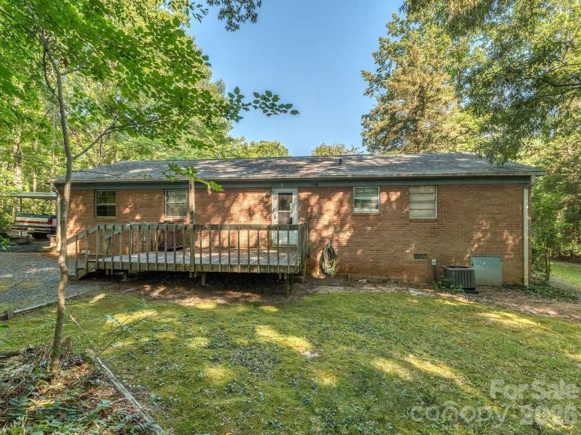 106 Mimosa Lane, Fort Mill, SC 29715.  MLS# CAR4372661, YatesRealty ID 32182. Shaded Backyard